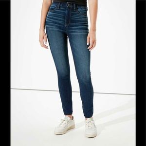 American Eagle Super High Rise Jeggings, Size 2 Regular